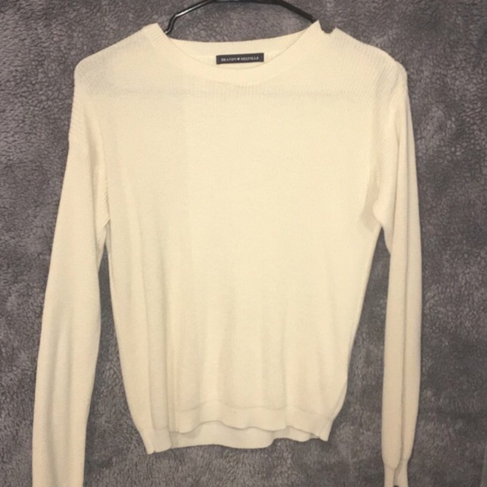 Brandy melville yellow sweater. Never been worn